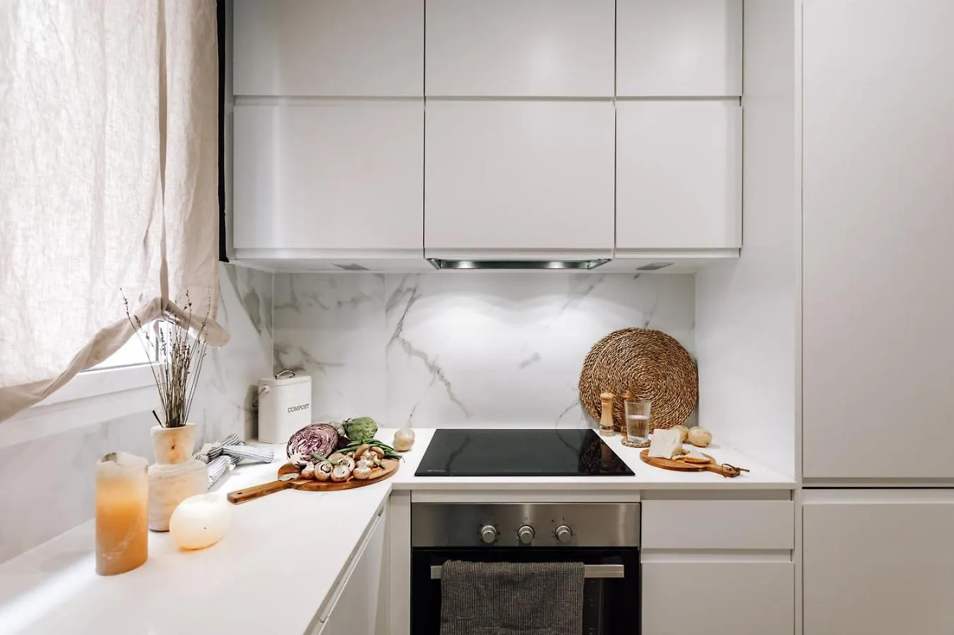 Sabre - 2 Bedrooms And Office In Gracia Barcelona 0*,  Espanha
